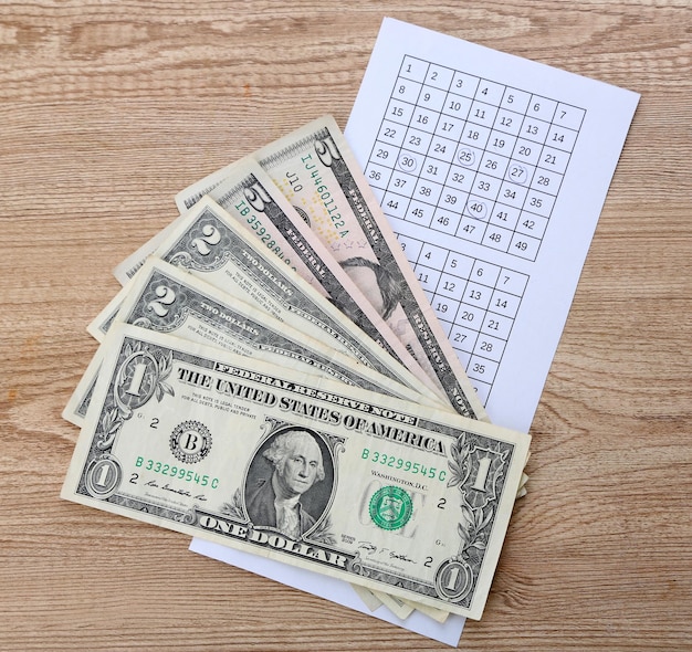 深入解析双色球定胆精准计划：赢取丰厚奖赏的智慧之选